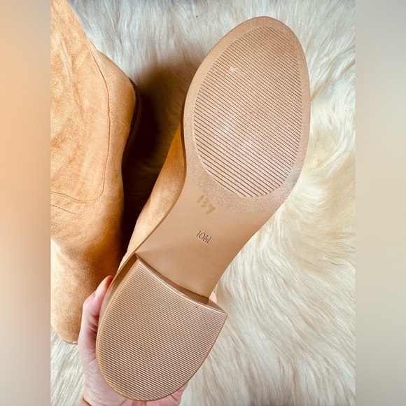 NWOT LOFT Vegan Microsuede Booties with wooden heel - Picture 10 of 10